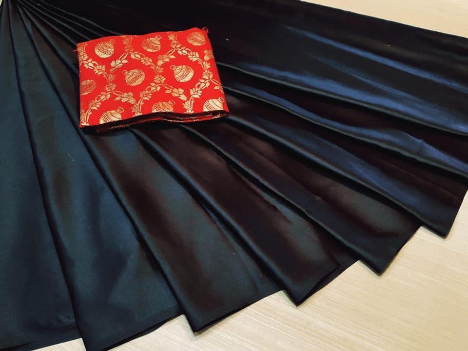 Black Chiffon Saree with Embroidered Blouse Fabric – Swtantra